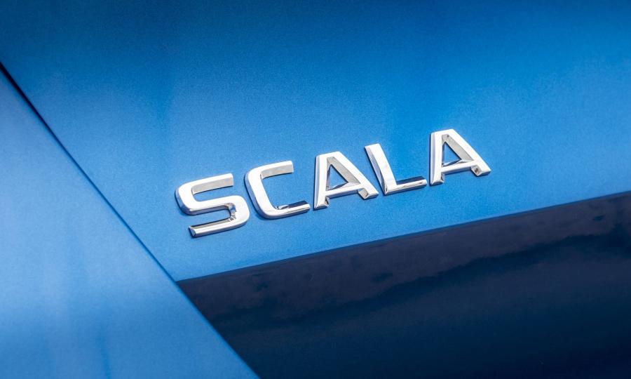 Логотип Skoda Scala 2019 года  (UK) (фото 15 из 40)
